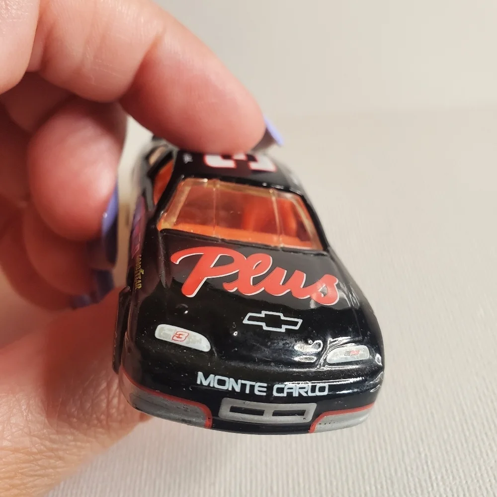 Vintage 1998- Monte Carlo Hot Wheel